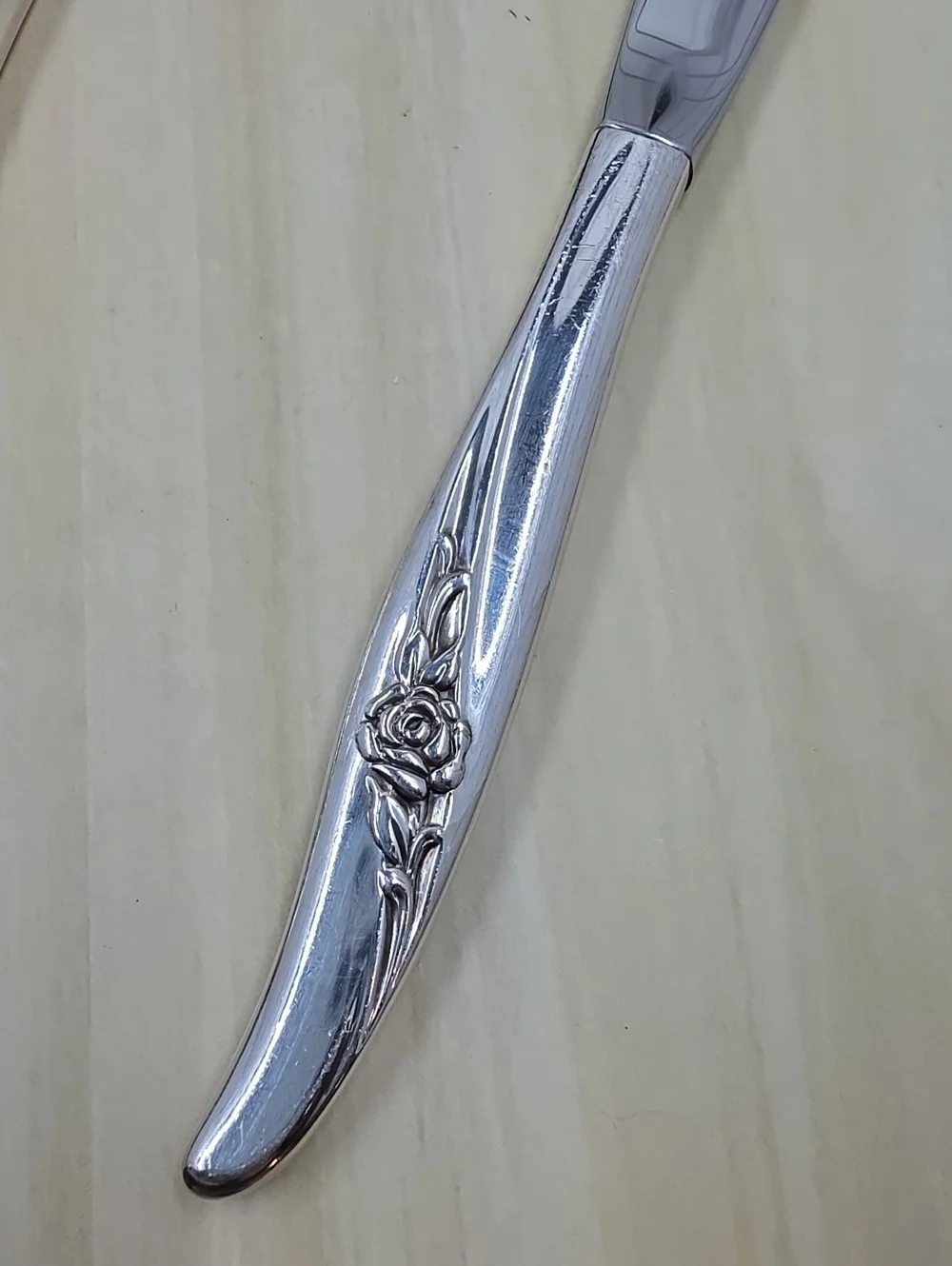 Oneida Rose Song Silverplate Dinner Knives Vintage Rogers Set Of 16